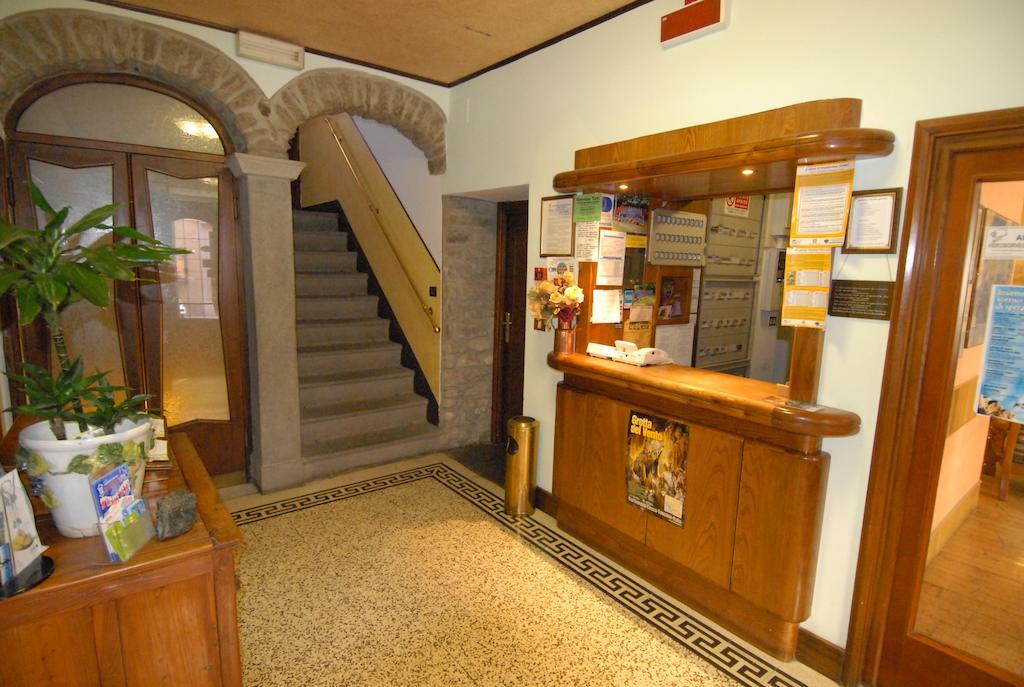 Albergo Ristorante Galli Pievepelago Exterior foto